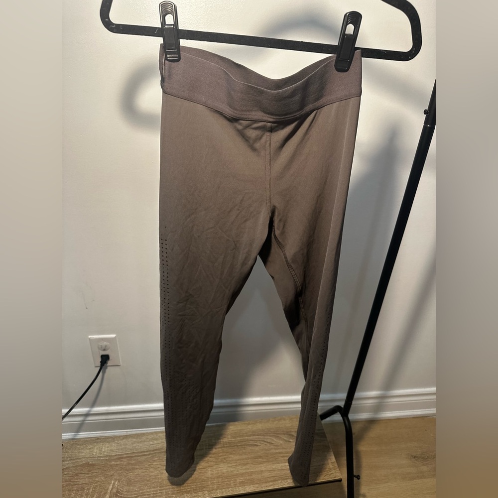 Lululemon Reflective Leggings - Picture 1 of 5